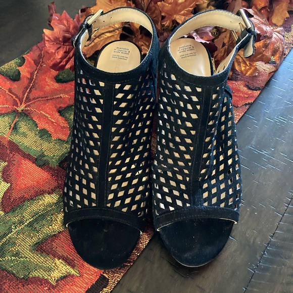 Liz Claiborne Open Toe Sling back Size 8 - Picture 2 of 7